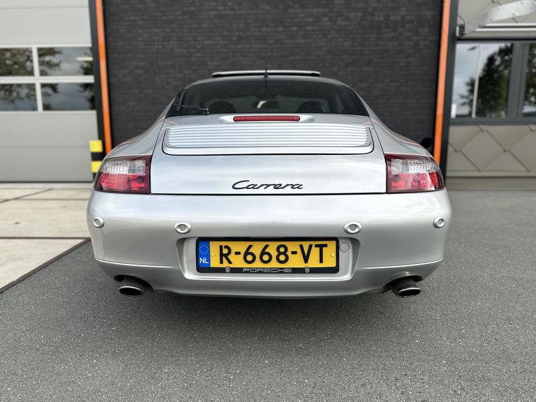 Porsche 996 Carrera