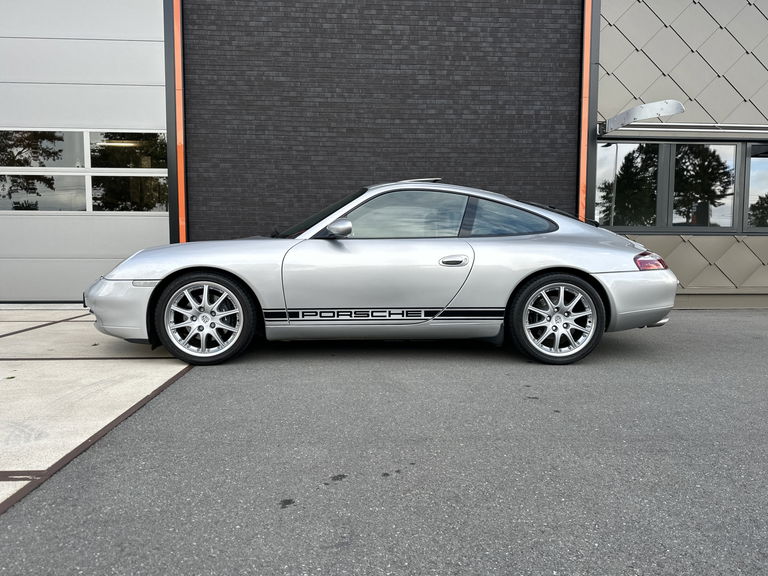 Porsche 996 Carrera