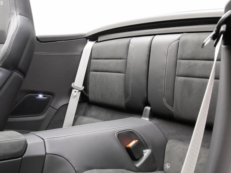 Porsche 992 Carrera 4 GTS