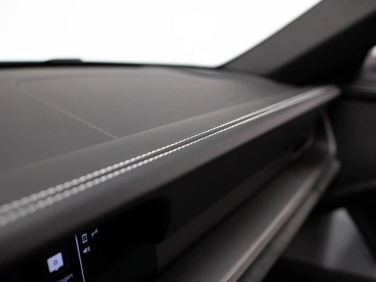 Porsche 992 Carrera 4 GTS