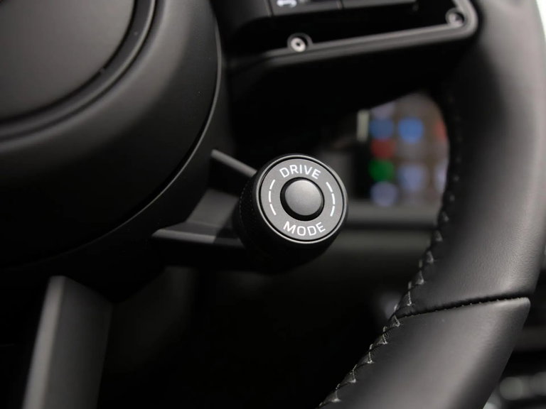 Porsche 992 Carrera 4 GTS