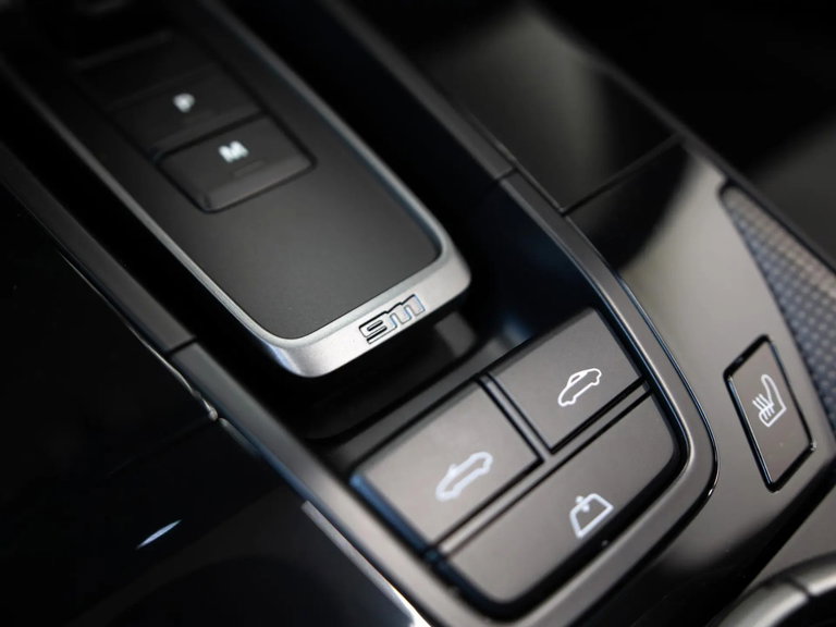 Porsche 992 Carrera 4 GTS