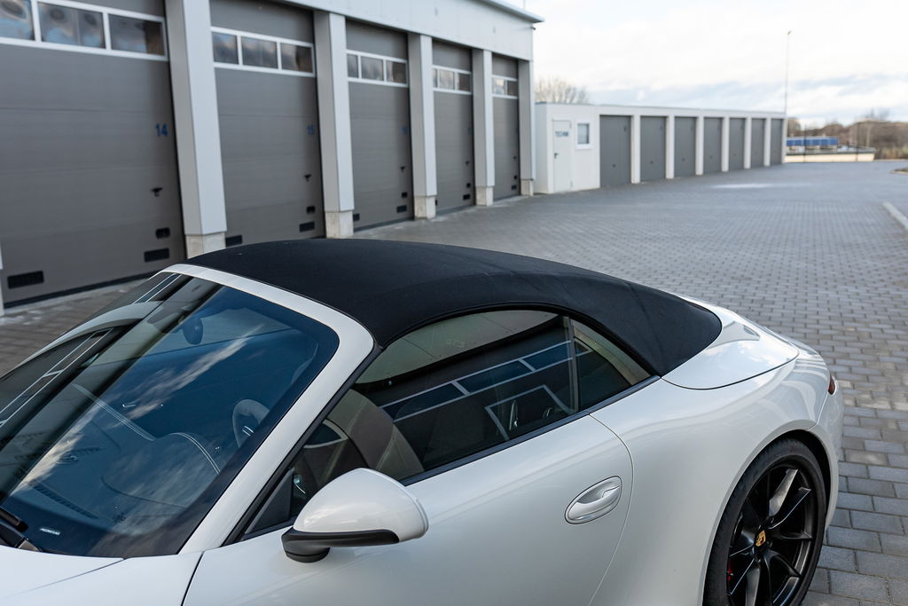 Porsche 991 Carrera GTS