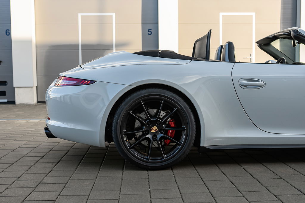 Porsche 991 Carrera GTS