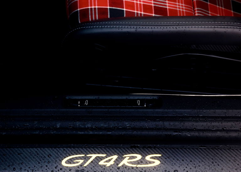 Porsche 718 Cayman GT4 RS