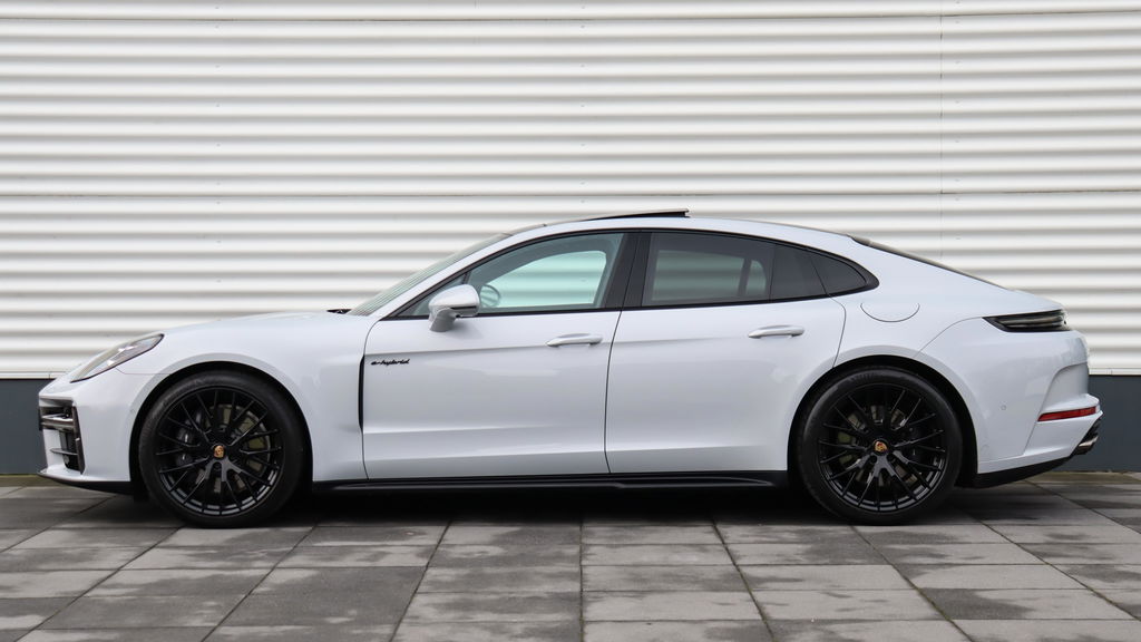 Porsche Panamera 4 E-Hybrid