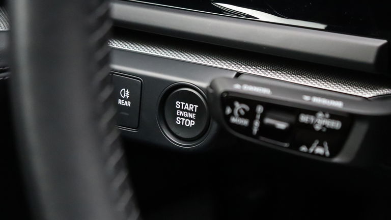 Porsche Panamera 4 E-Hybrid