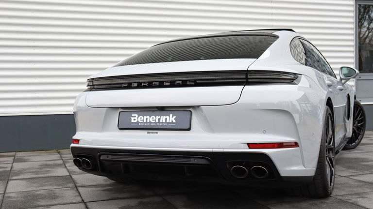 Porsche Panamera 4 E-Hybrid