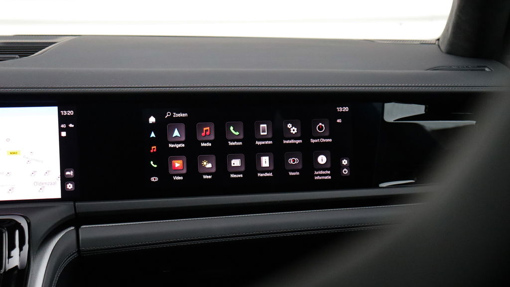 Porsche Panamera 4 E-Hybrid