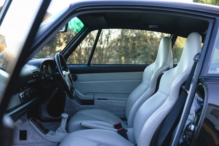 Porsche 993 Carrera 4S