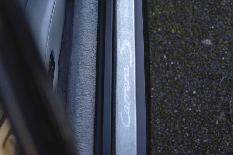Porsche 993 Carrera 4S