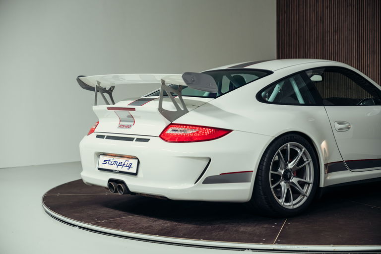 Porsche 997 GT3 RS 4.0