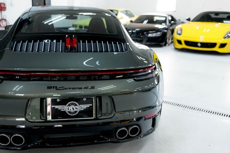 Porsche 992 Carrera 4S