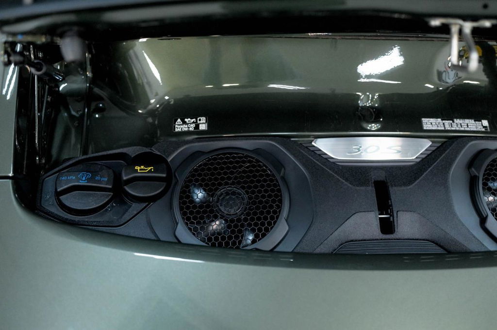 Porsche 992 Carrera 4S