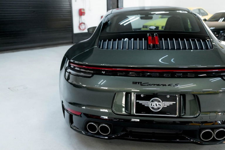 Porsche 992 Carrera 4S