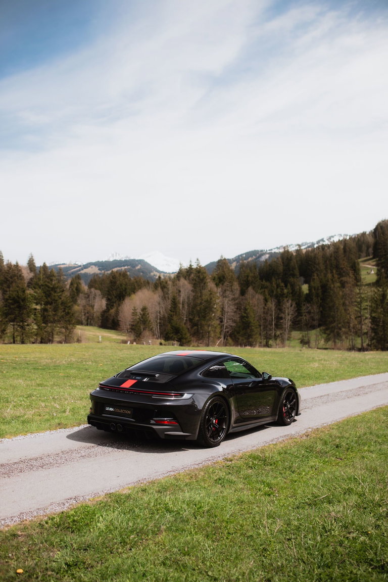 Porsche 992 GT3 Touring