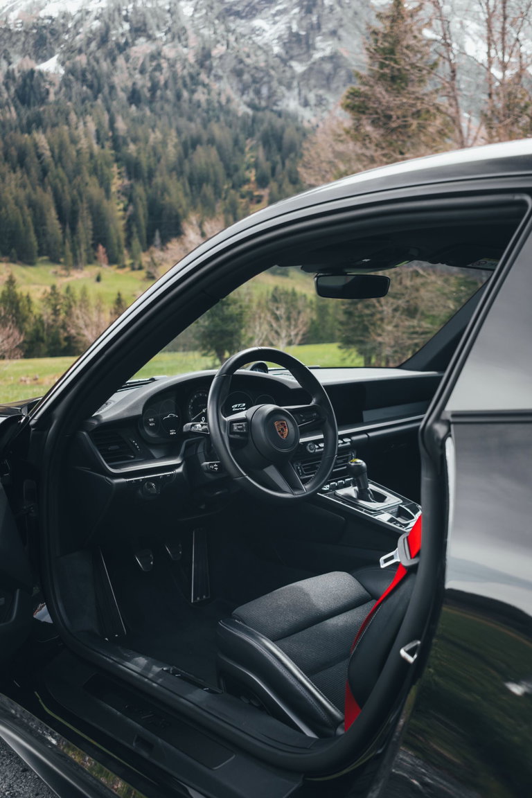 Porsche 992 GT3 Touring