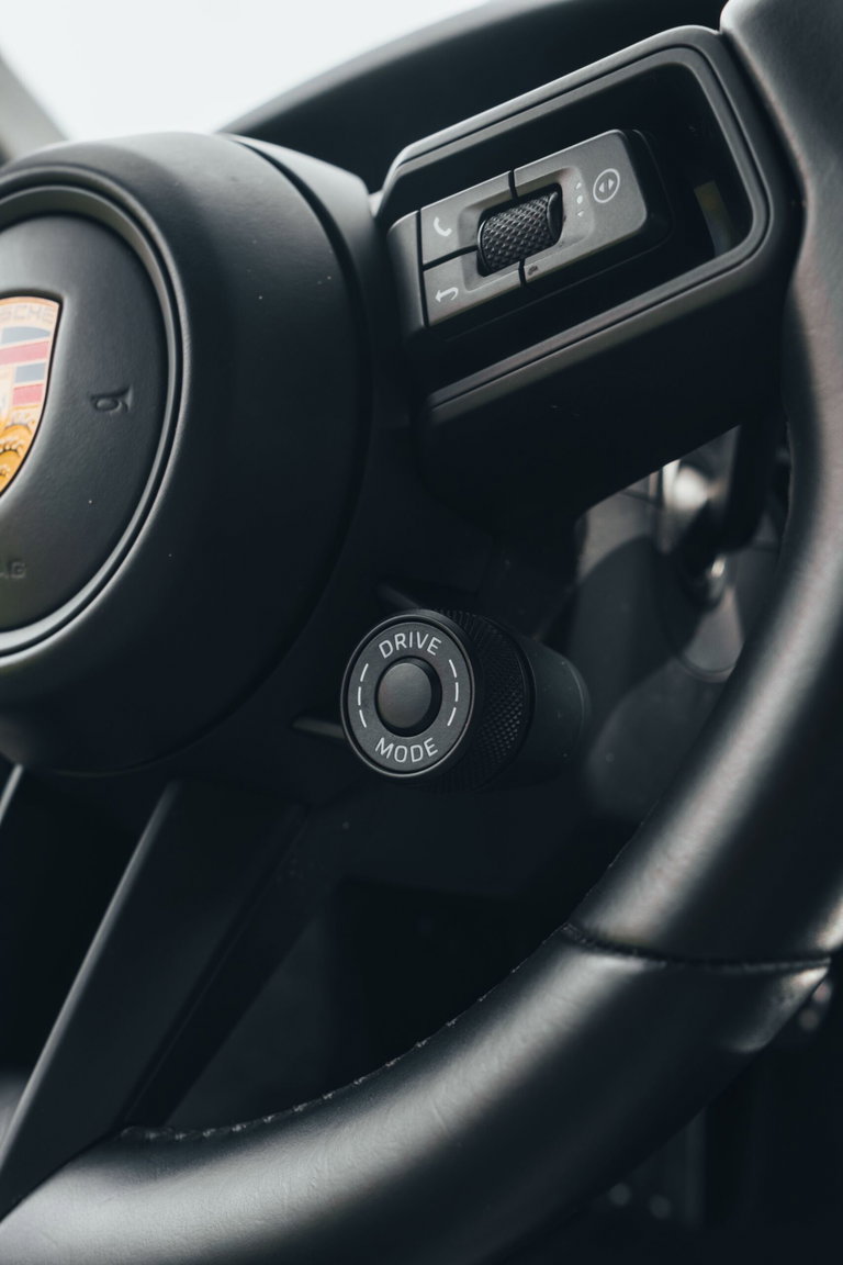 Porsche 992 GT3 Touring