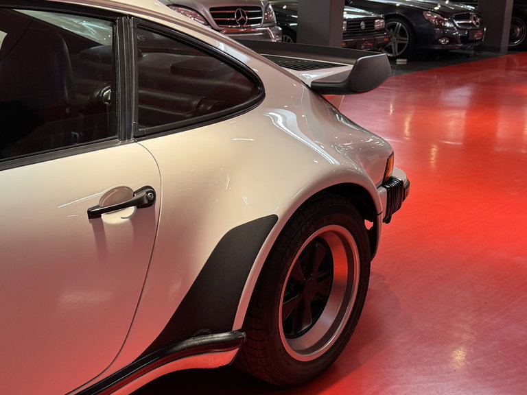 Porsche 911 Carrera 3.2 WTL