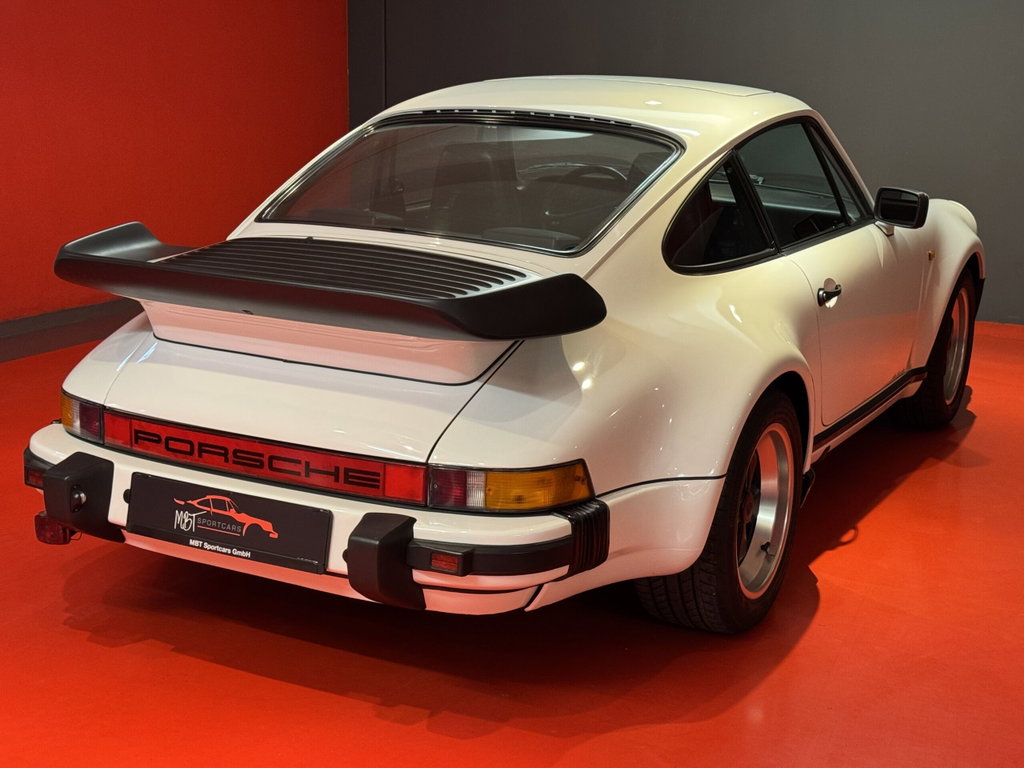 Porsche 911 Carrera 3.2 WTL