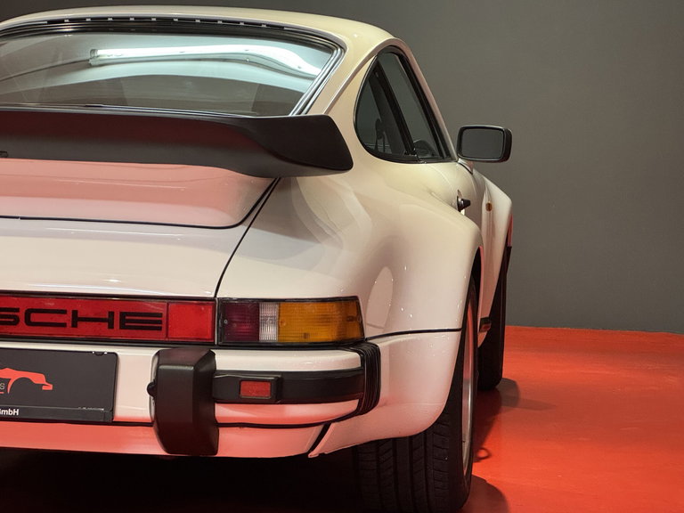 Porsche 911 Carrera 3.2 WTL