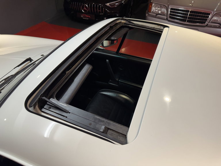 Porsche 911 Carrera 3.2 WTL