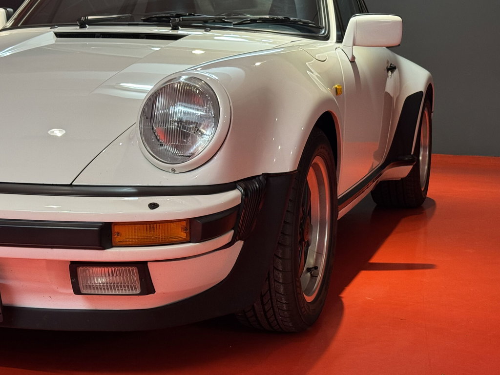 Porsche 911 Carrera 3.2 WTL