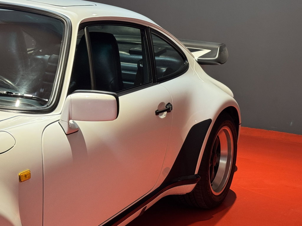 Porsche 911 Carrera 3.2 WTL