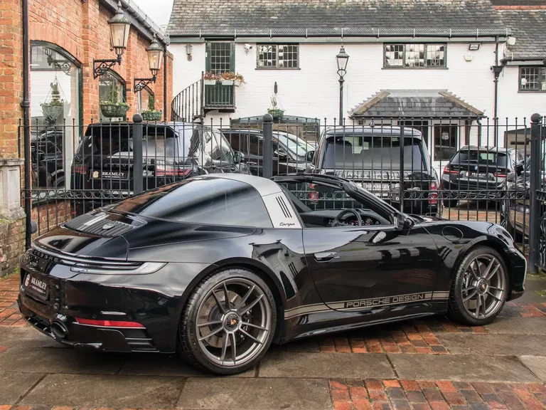 Porsche 992 Edition 50 Jahre Porsche Design