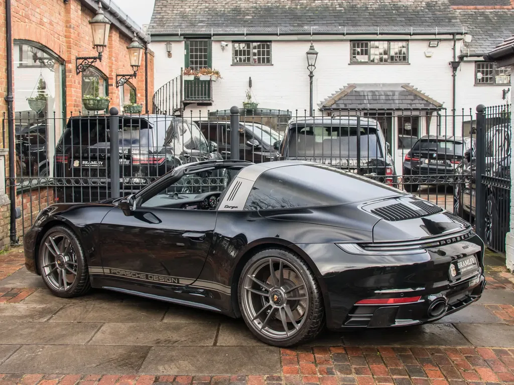 Porsche 992 Edition 50 Jahre Porsche Design