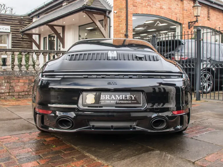 Porsche 992 Edition 50 Jahre Porsche Design