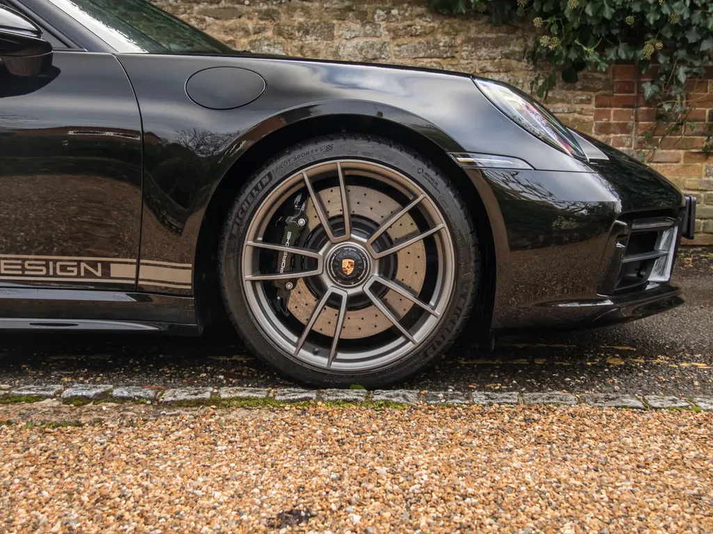 Porsche 992 Edition 50 Jahre Porsche Design