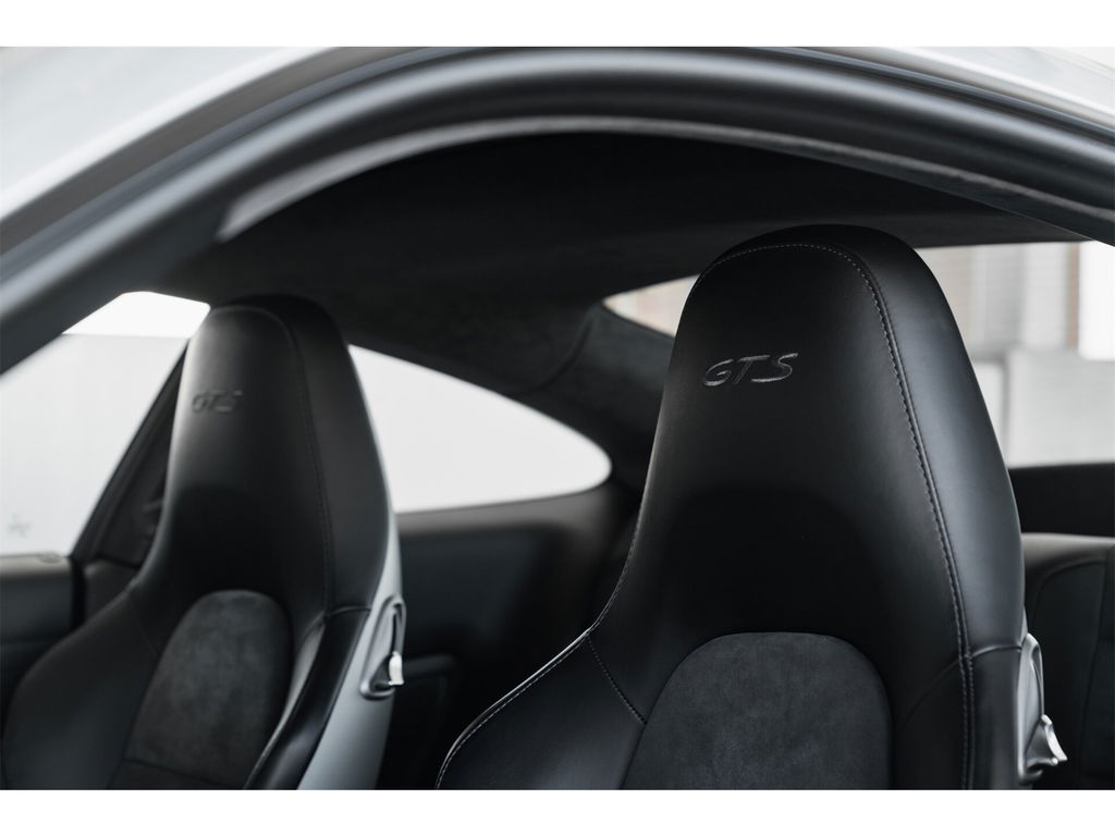 Porsche 991 Carrera GTS