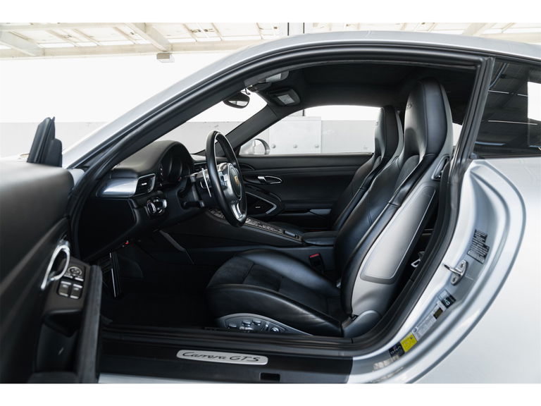 Porsche 991 Carrera GTS