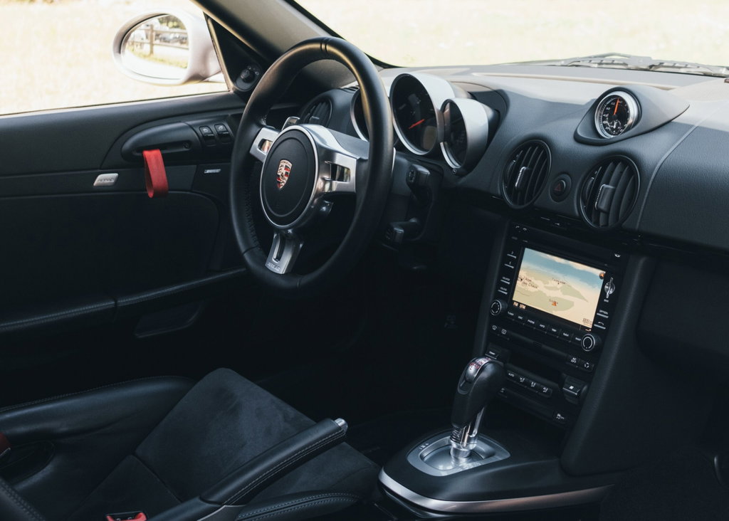 Porsche 987 Cayman R