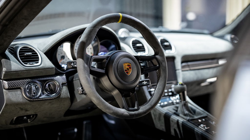 Porsche 718 Cayman GT4 RS