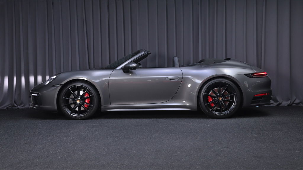 Porsche 992 Carrera 4S