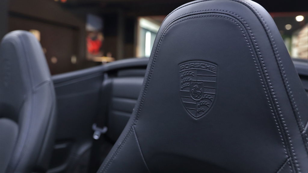 Porsche 992 Carrera 4S