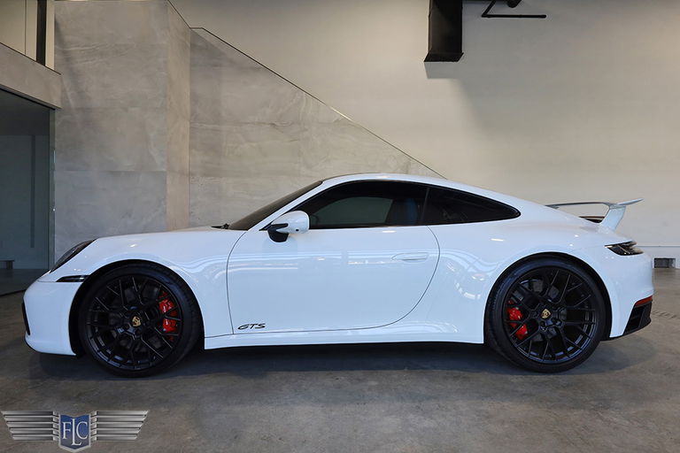 Porsche 992 Carrera GTS
