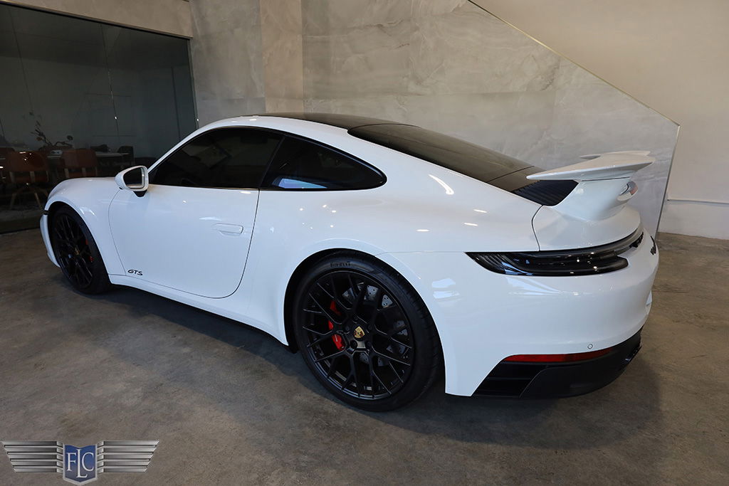 Porsche 992 Carrera GTS