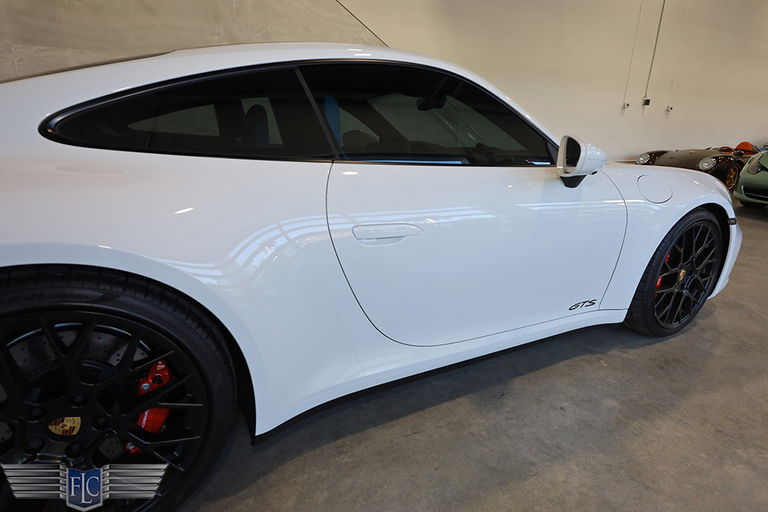 Porsche 992 Carrera GTS