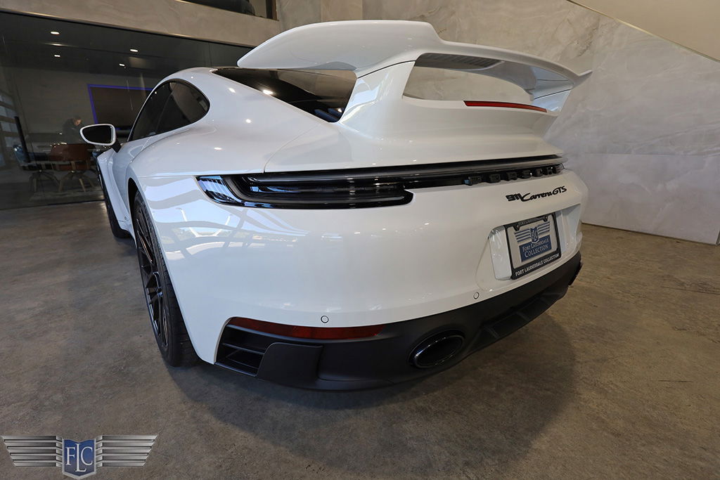 Porsche 992 Carrera GTS