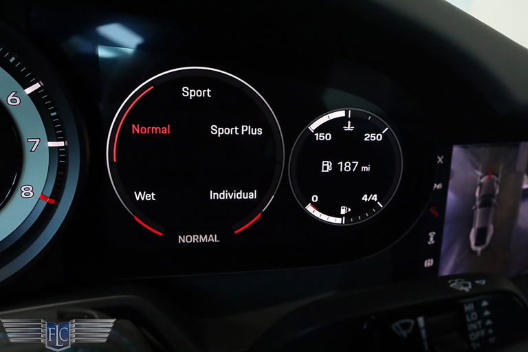 Porsche 992 Carrera GTS