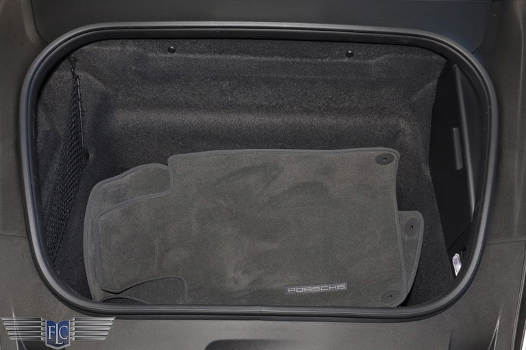 Porsche 992 Carrera GTS