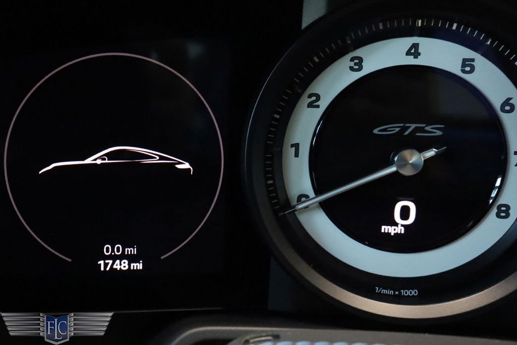 Porsche 992 Carrera GTS