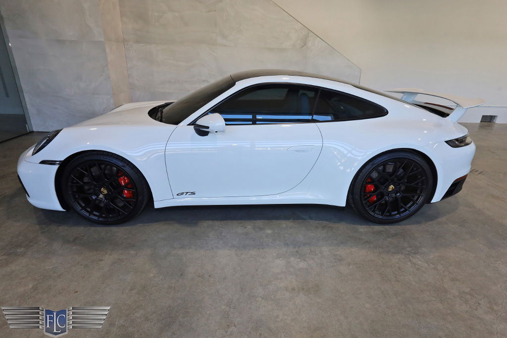 Porsche 992 Carrera GTS