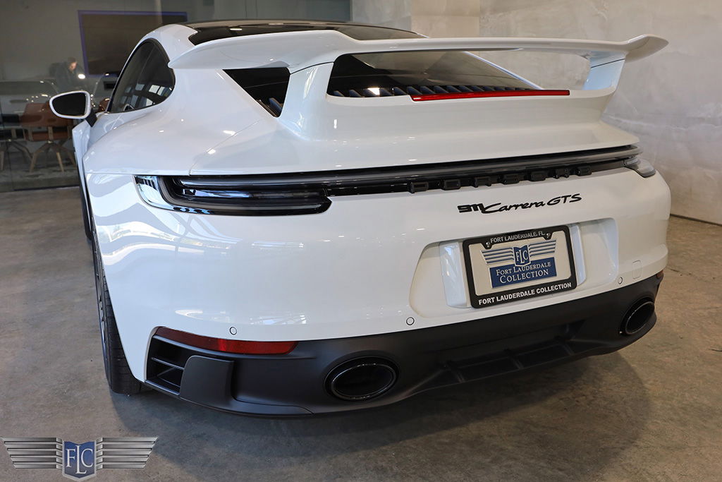 Porsche 992 Carrera GTS