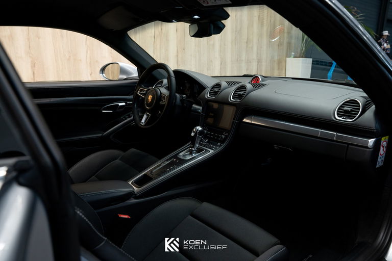 Porsche 718 Cayman S