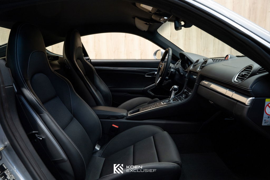 Porsche 718 Cayman S