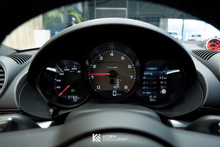 Porsche 718 Cayman S